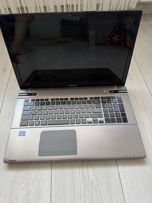 Laptop Toshiba 17.3 inch