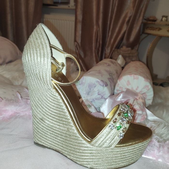 Sandale Gucci, autentice