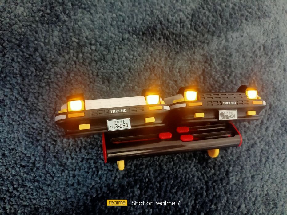 Поставка за ключове Toyota AE86 със светещи фарове