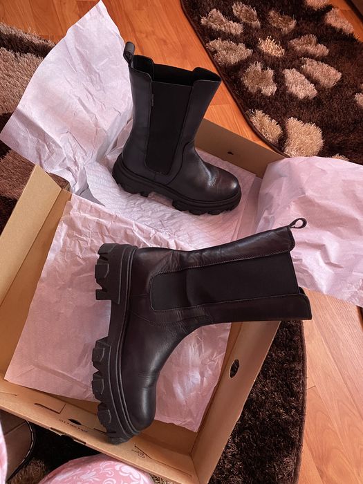 Bocanci de piele Bullboxer