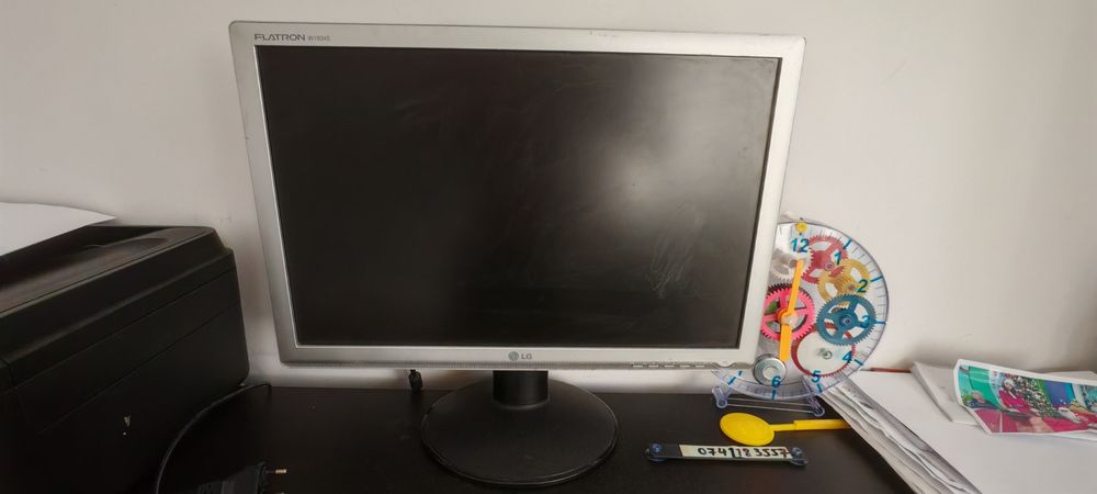 Monitor LCD de 19 inch