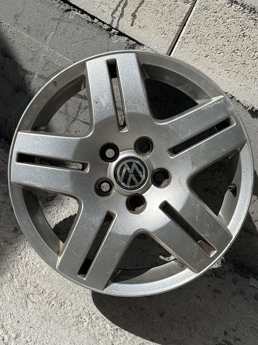 Продавам джанти VW
