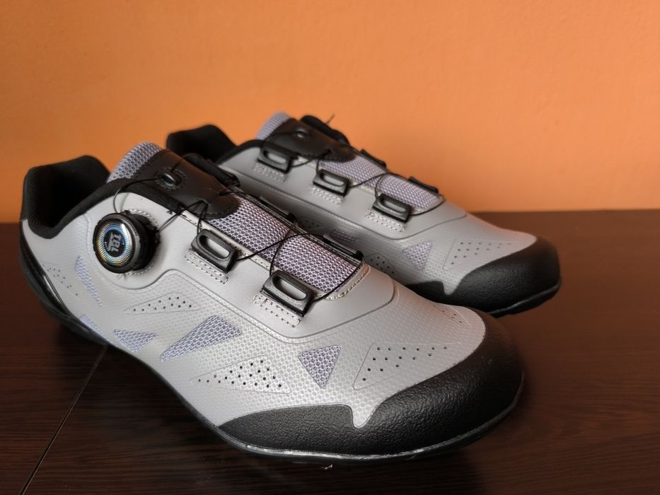 Обувки за колоездене