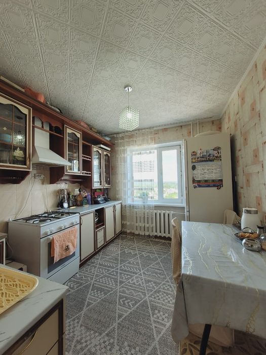 Продается 4 комн.квартира район Цемпоселок