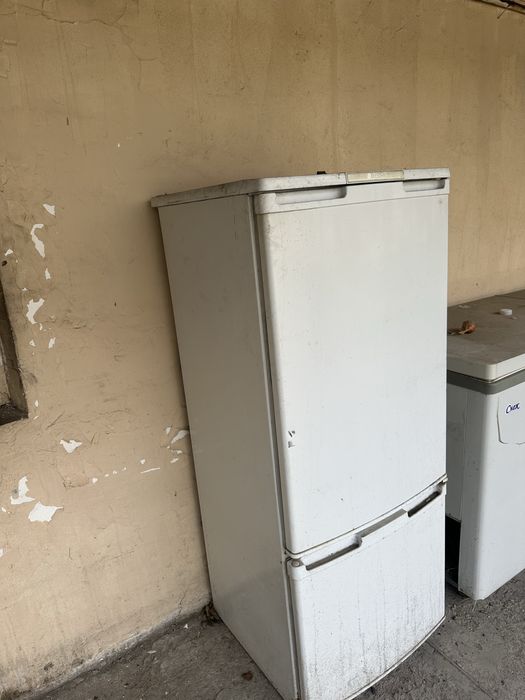 Холодильник б/у