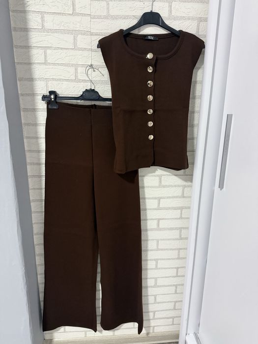 Дамски комплект от две части