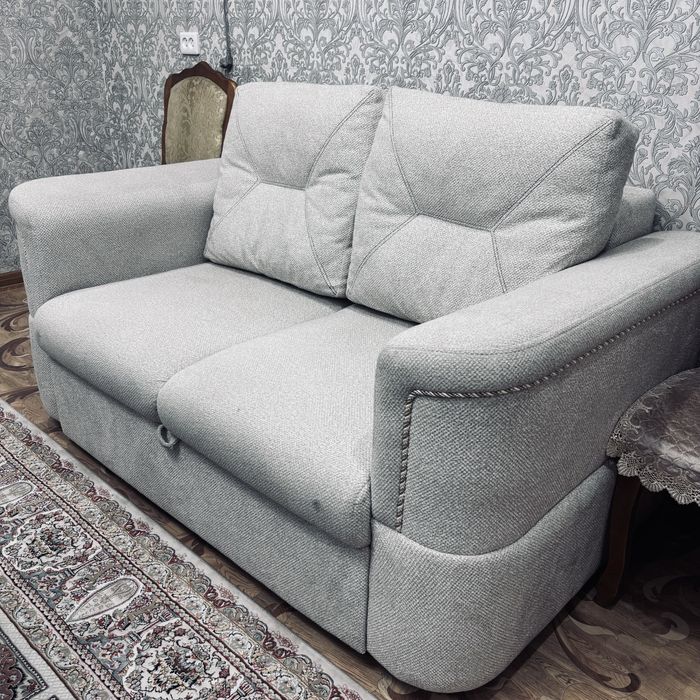 Продам диван срочнооо!