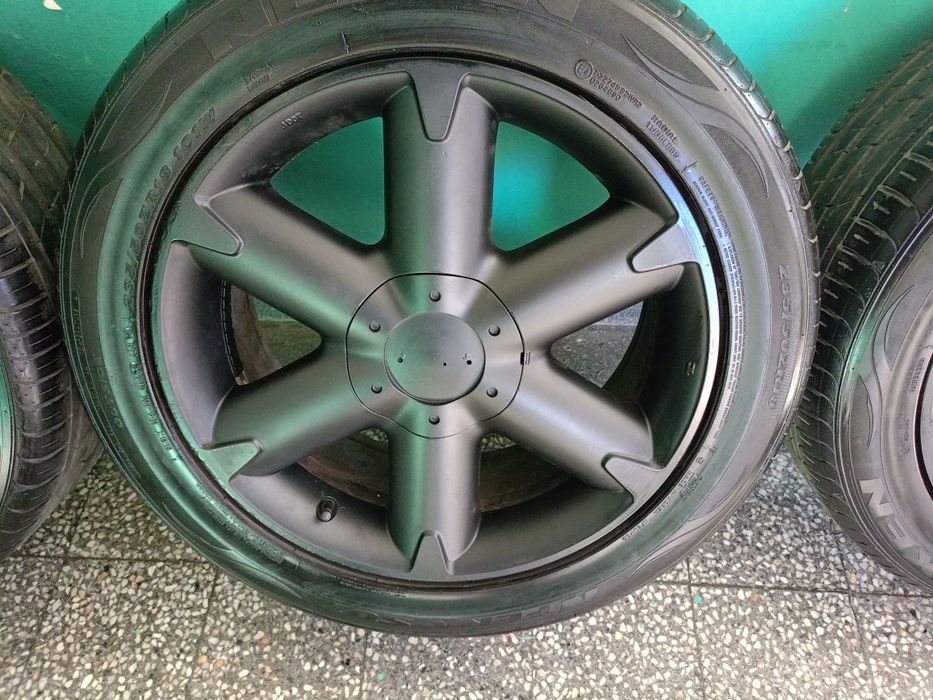 Продавам комплект гуми с джанти Дачия Дъстър/ Dacia Duster 4х4