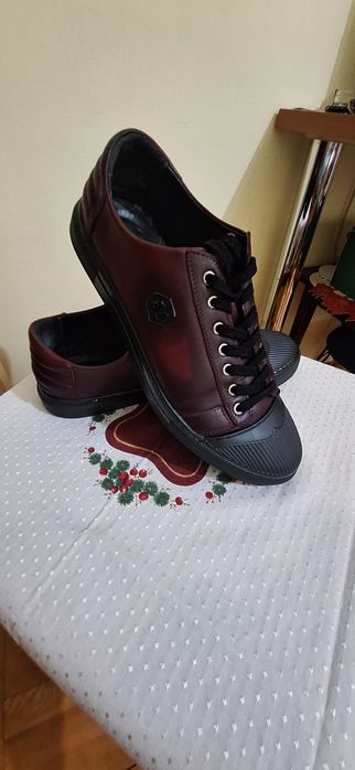 Pantofi casual din piele bordo nr 44/45,stare foarte buna, super preț!
