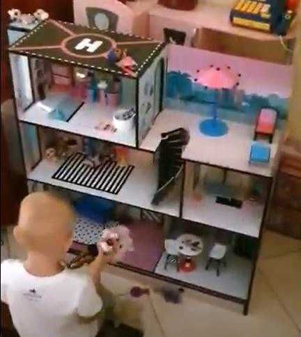 Casuta papusi L.O.L. (LOL) din lemn pe 3 niveluri