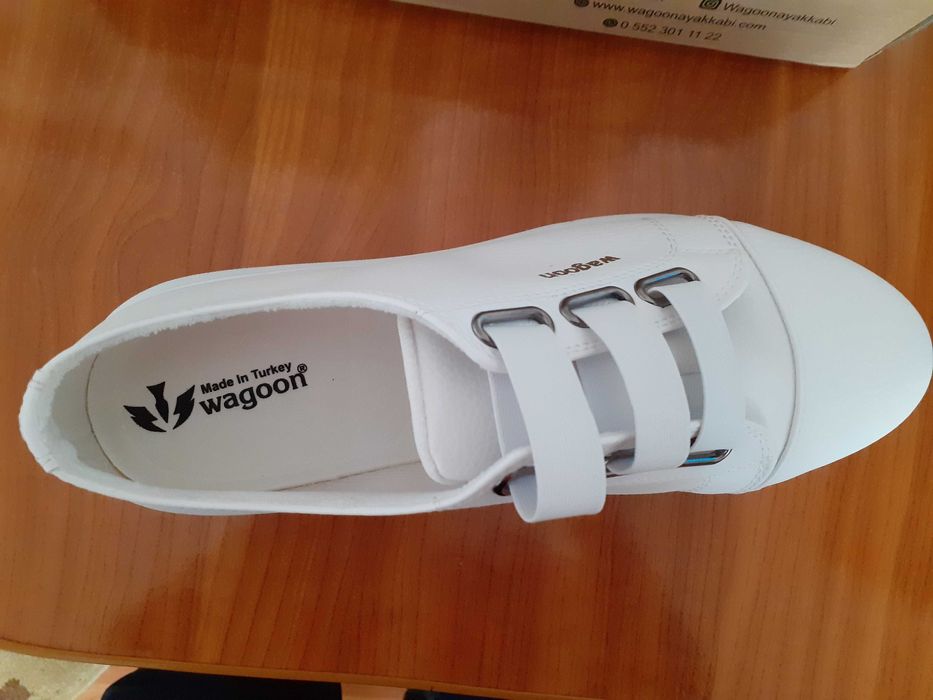 Adidasi pantofi casual