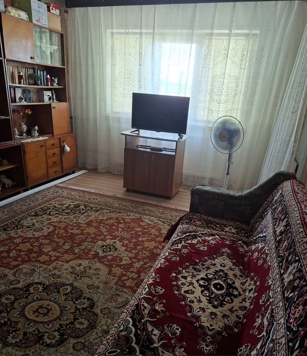 Vând apartament turceni