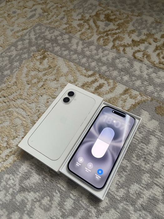 iPhone 16white 128GB