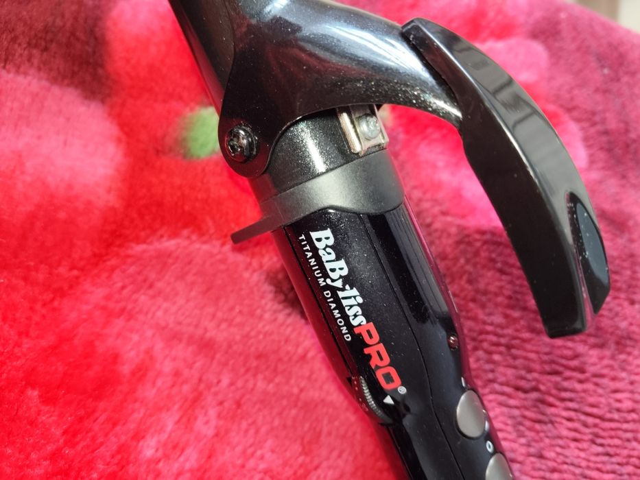 Продам плойку Babyliss PRO