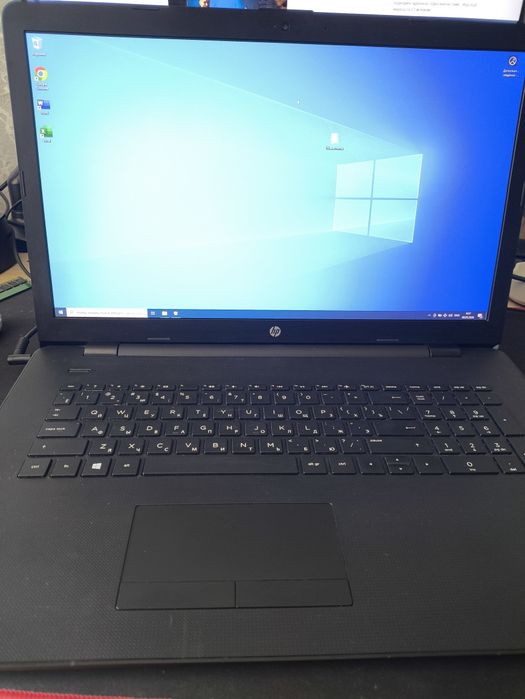 Продам ноутбук HP 17-bs047ur
