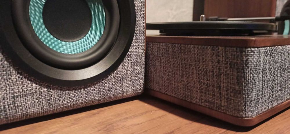 Грамофон Crosley Aria Shelf System – Grey с Bluetooth и FM радио