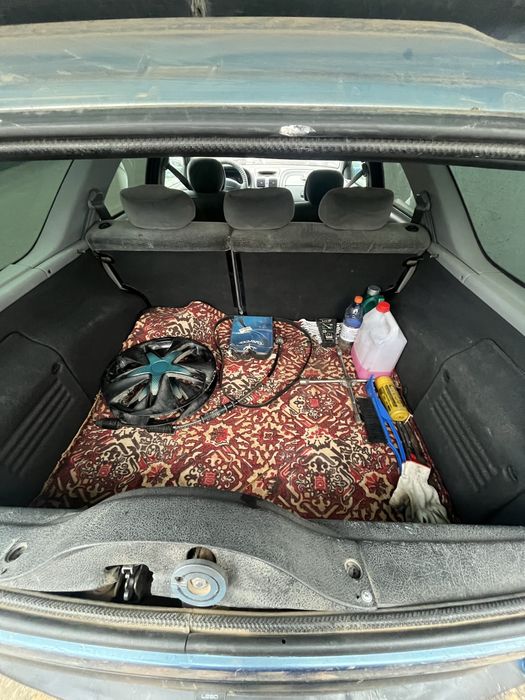 Renault Laguna 2000 года