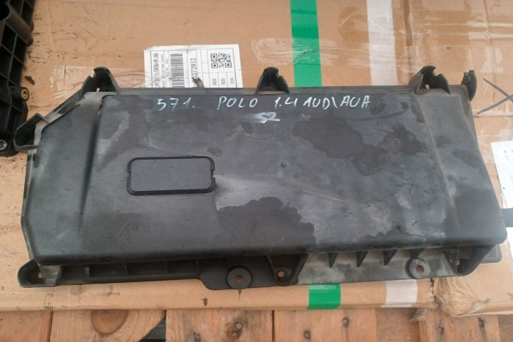 Capac culbutori Volkswagen VW Polo a 3-a generatie 6N