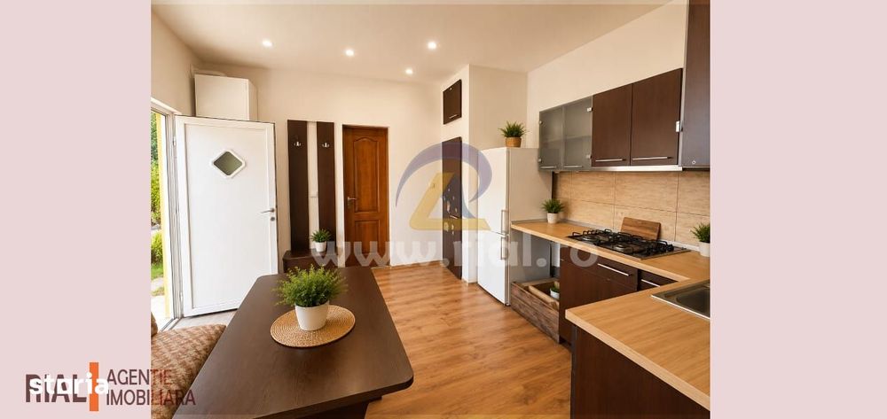 Apartament la casă | Zonă Centrala | Curte comună — fotografia 3