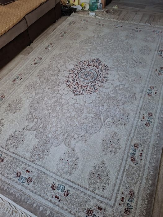 Продаю ковёр 2×3
