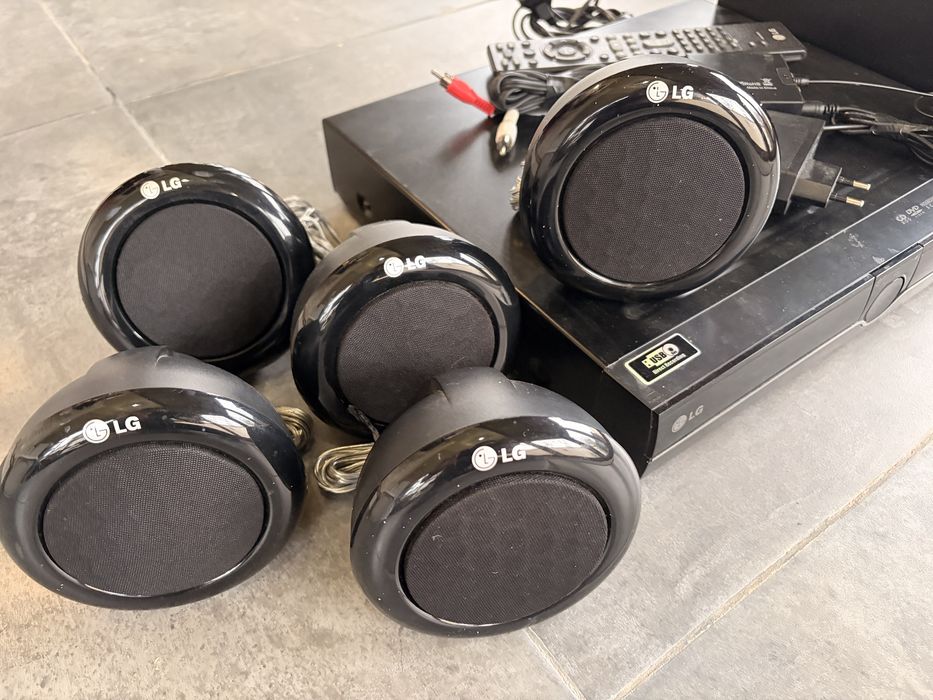 Sistem Home Cinema LG 5.1 complet