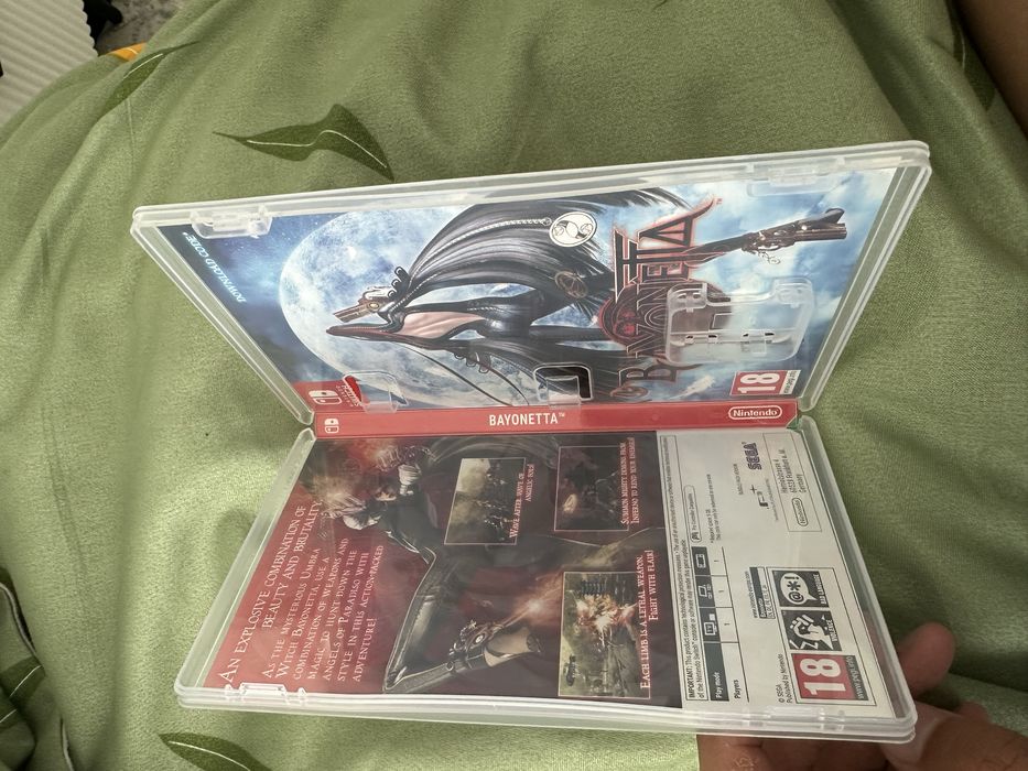 Продам коробку без картриджа bayonetta 2