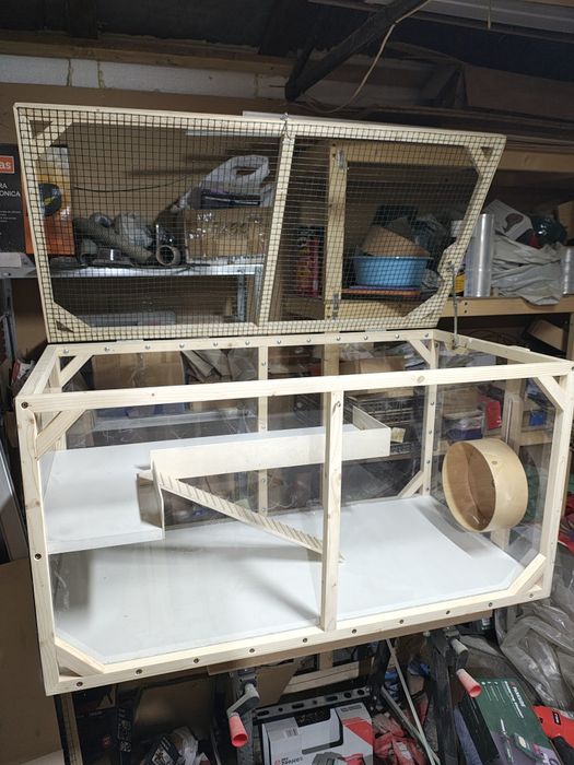 Vand cusca pt hamsteri cu roata de 20cm