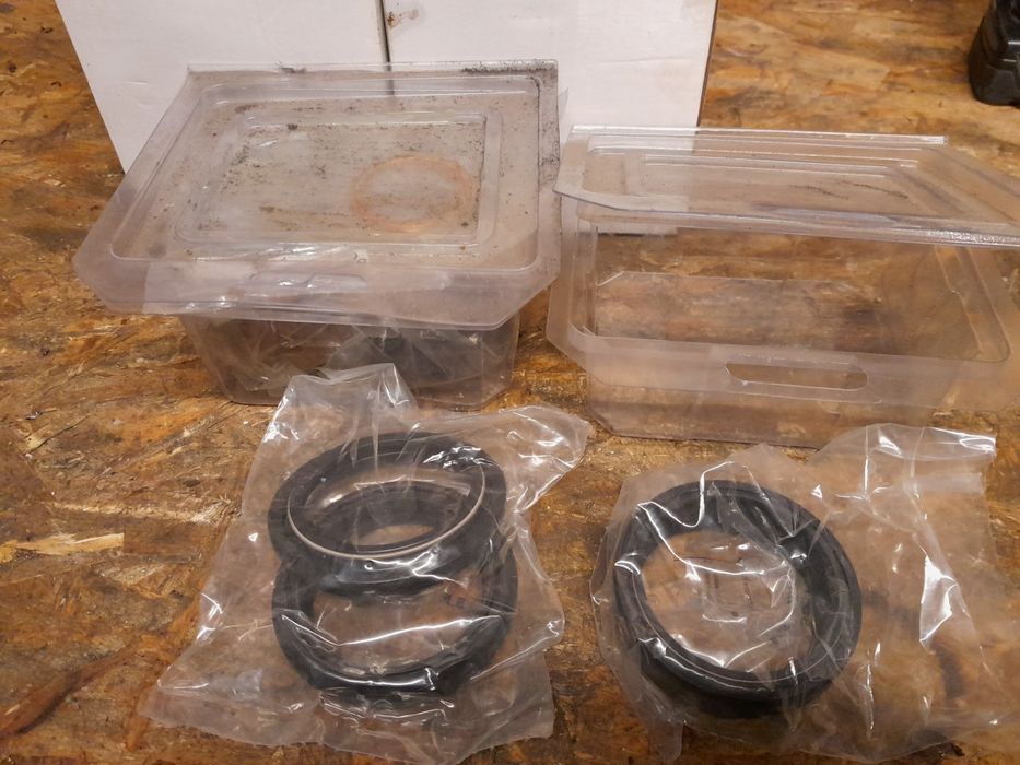 Kit reparatie amortizoare honda cr