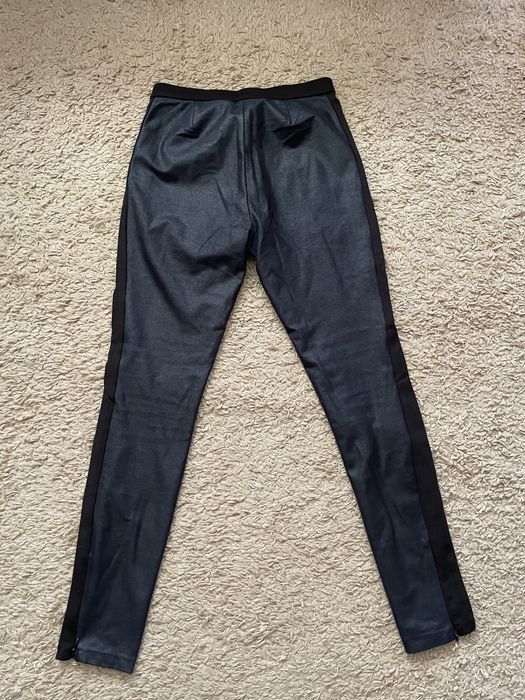 Дамски клин с текстура, носени. Размер 36 (отговаря на S размер)