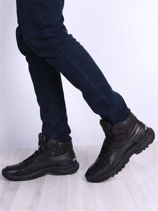 Кроссовки большого размера