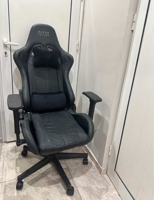 Геймърски razer стол