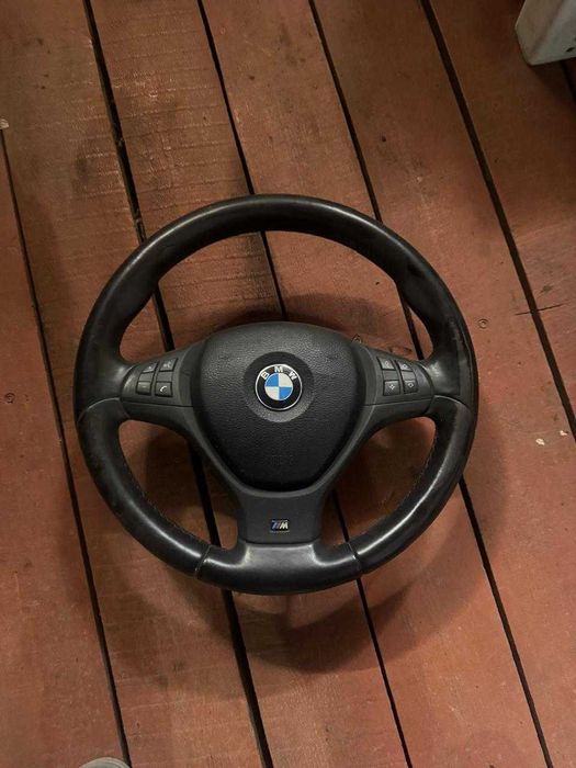 Руль на БМВ Е70 Доресталинг