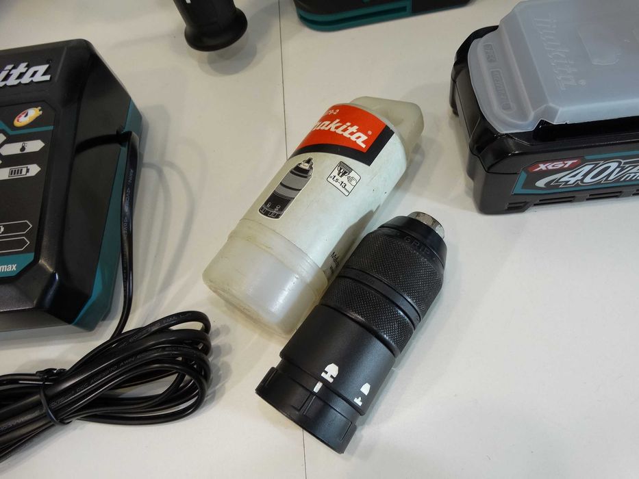 НОВО - Makita HR 004G / 40 V / XGT - Перфоратор