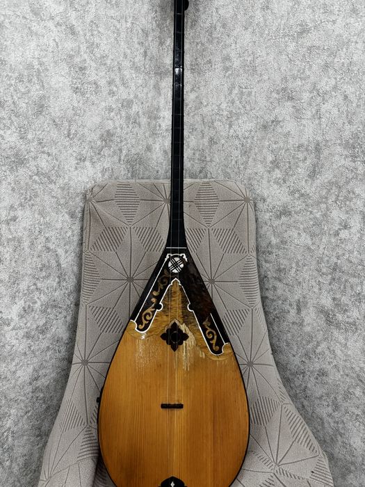 Домбыра сатылады