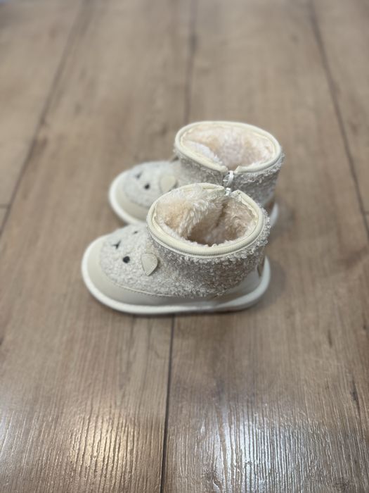 Продам детские угги