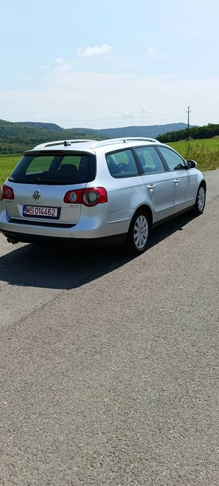 Vând Volkswagen Passat B6 Variant 2.0 TDI
