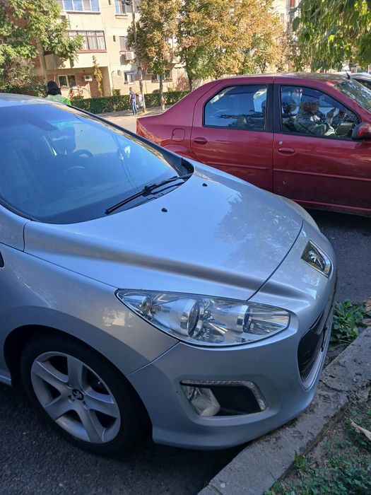 Peugeot 308 1.6 an2012 17.000 lei negociabil