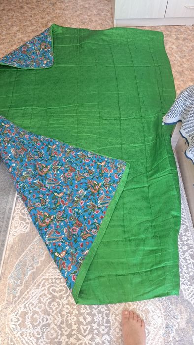 Продам ковёр в подарок 2 шт одеяло