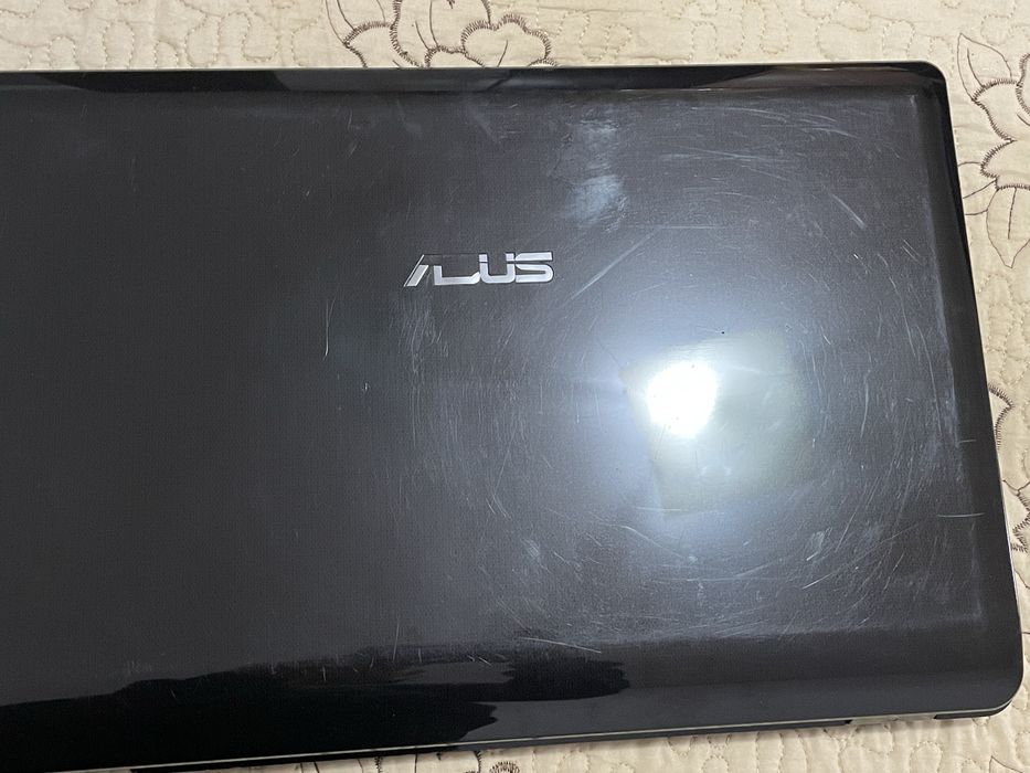 Vând Laptop asus , trebuie schimbata placa video