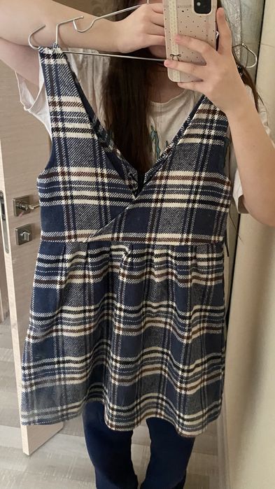 Продам платья новые