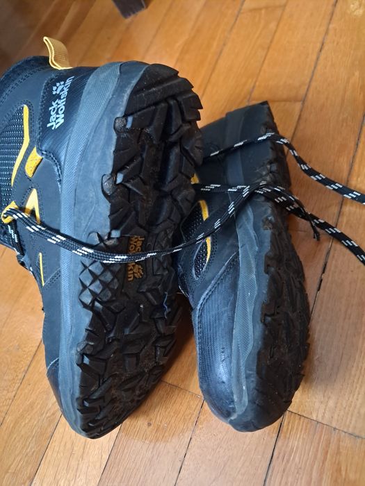 Маратонки номер 37