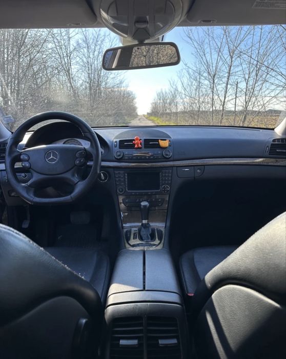 Mercedes benz E500 СПЕШНО !!