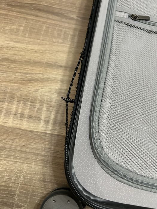 Продам чемодан xiaomi