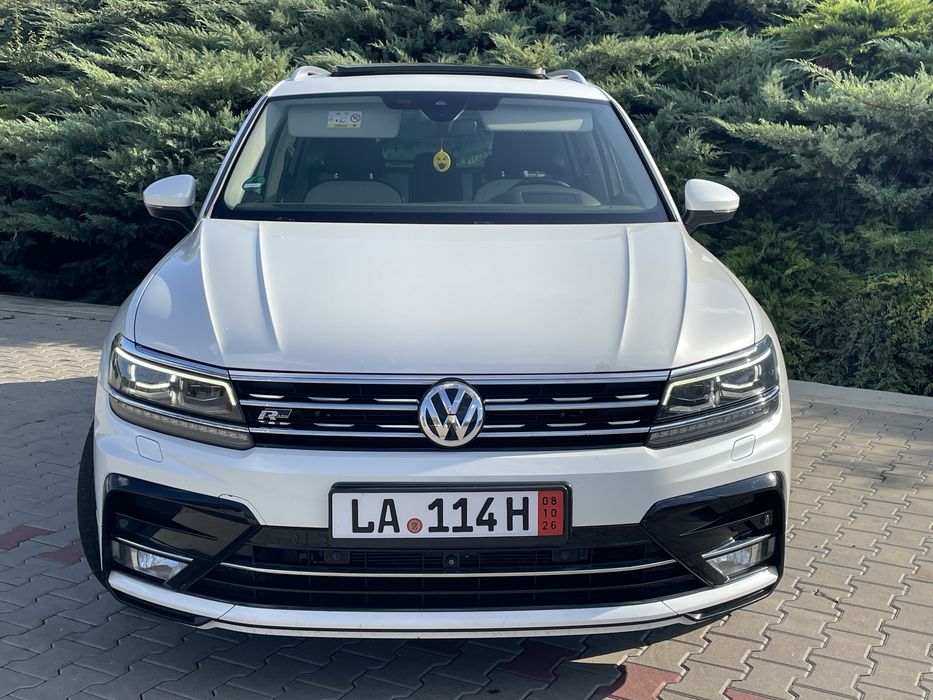VW Tiguan R-Line