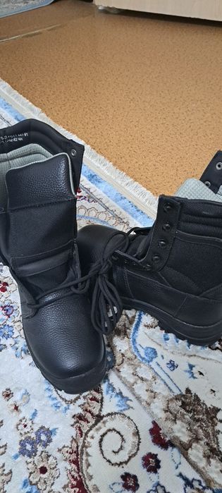 Берцы продам новые