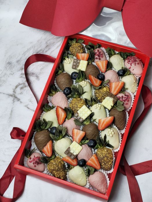 Клубника в шоколаде, шоколад оригинал Callebaut