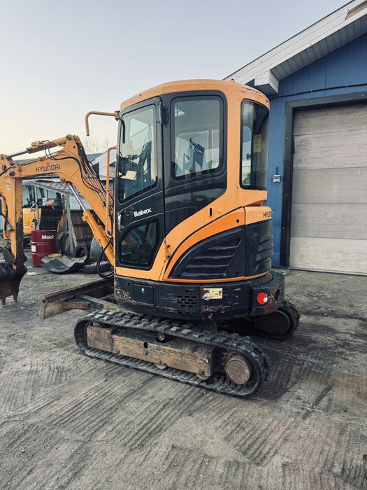 Miniexcavayor HYUNDAI ROBEX25