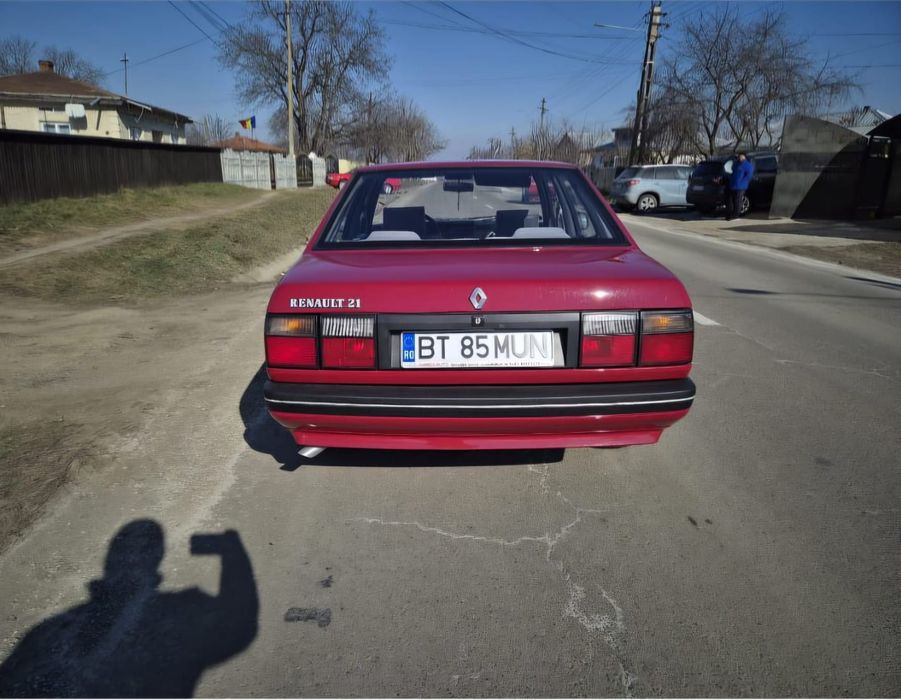 Renault 21 GTS ph 1 fabricatie 1986 restaurat integral vehicul istori