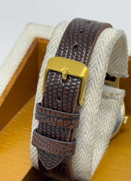 Луксозен винтидж часовник Longines -slim - classic 1970-1979