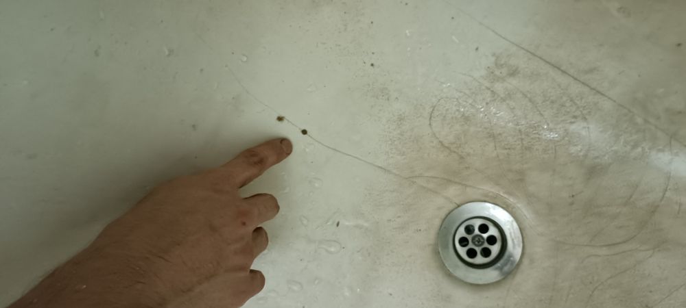 Ванна сидячая  чугунная.